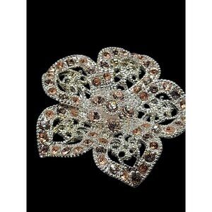 Elegant Rhinestone Flower Brooch Silver & Champagne Sparkling Pin Vintage